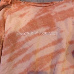 aerie sweatshirt cut out at top